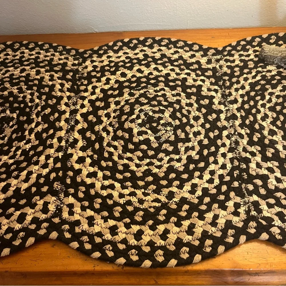 Braided Rug Table Runner black & White